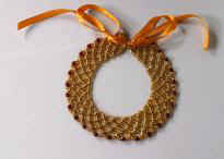 Kette in vertical netting zu einem nigerianischen Gewand