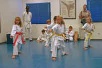 die "Kleinen" zeigen ein Kata